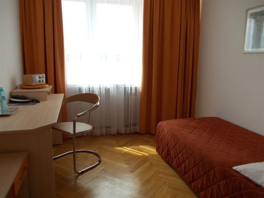 Hotell Logos